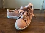 Puma schoeken met strik maat 38 roze als nieuw, Kleding | Dames, Schoenen, Ophalen, Zo goed als nieuw, Roze, Sneakers of Gympen