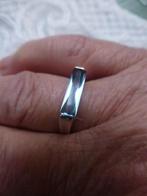 Zilveren Ring blauwe Topaas gesigneerd, Zo goed als nieuw, 17 tot 18, Met edelsteen, Dame