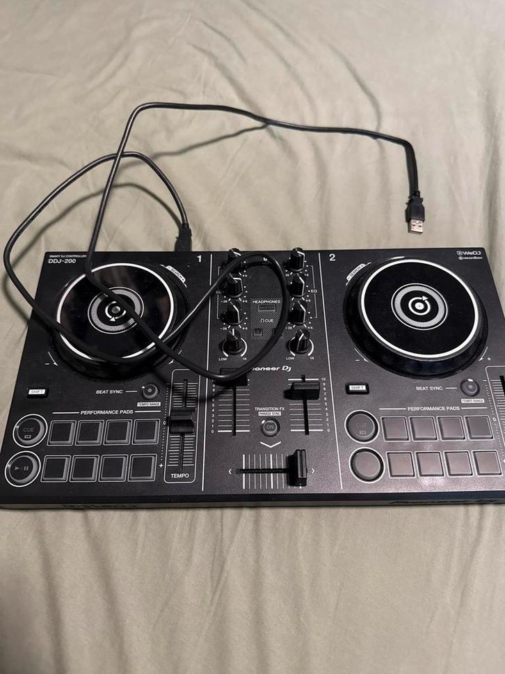 Pioneer DDJ-200 DJ Controller - Perfect voor Beginners!, Muziek en Instrumenten, Dj-sets en Draaitafels, Zo goed als nieuw, Dj-set