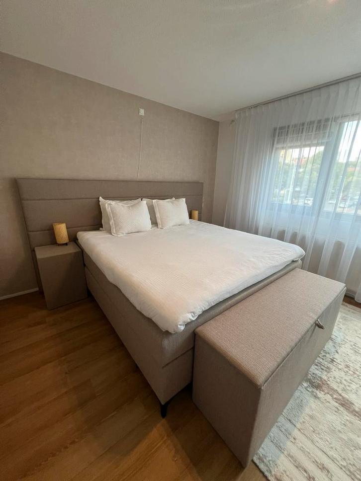 Luxe Boxspring Malaga 180x200 Portland Crème XXL Hoofdbord, Huis en Inrichting, Slaapkamer | Boxsprings, Zo goed als nieuw, 180 cm