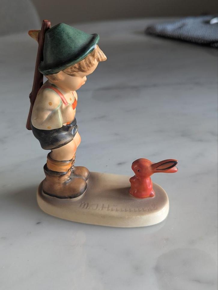 Hummel Beeldje - Goebel Germany, Antiek en Kunst, Antiek | Keramiek en Aardewerk, Ophalen of Verzenden