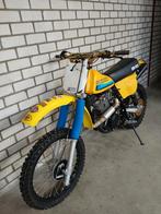 Suzuki rm 500  is  dr 500, Particulier, 1 cilinder, Crossmotor