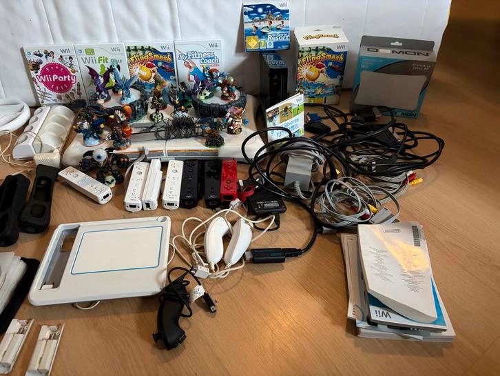 Nintendo Wii Compleet Pakket + accessoires, Spelcomputers en Games, Games | Nintendo Wii, Gebruikt, Overige genres, 3 spelers of meer