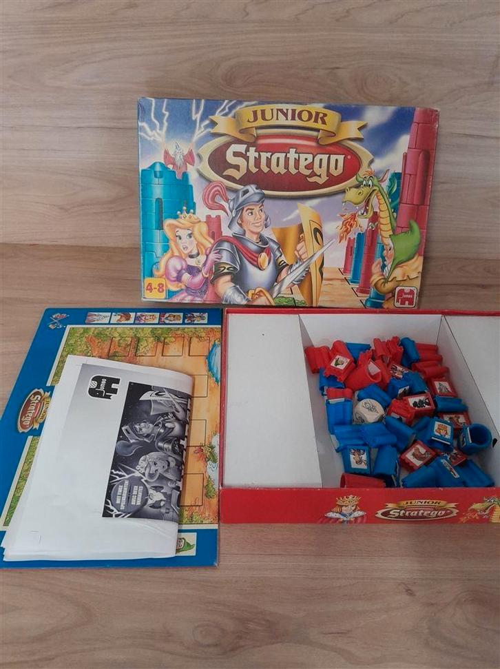Junior Stratego - s3722, Hobby en Vrije tijd, Gezelschapsspellen | Bordspellen, Zo goed als nieuw, Ophalen of Verzenden