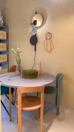 Hay Hay Two-Colour tafel 105 licht grijs, oker onderstel, Huis en Inrichting, Tafels | Eettafels, Rond, Zo goed als nieuw, Ophalen