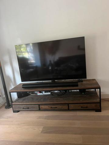 Tv meubel beschikbaar voor biedingen