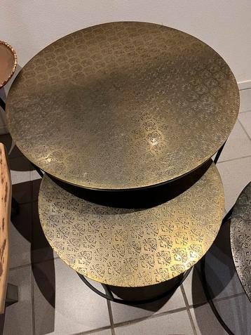 Bijzettafel bijzettafeltjes beschikbaar voor biedingen