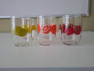 Set van 6 kleine vintage glaasjes ongebruikt beschikbaar voor biedingen