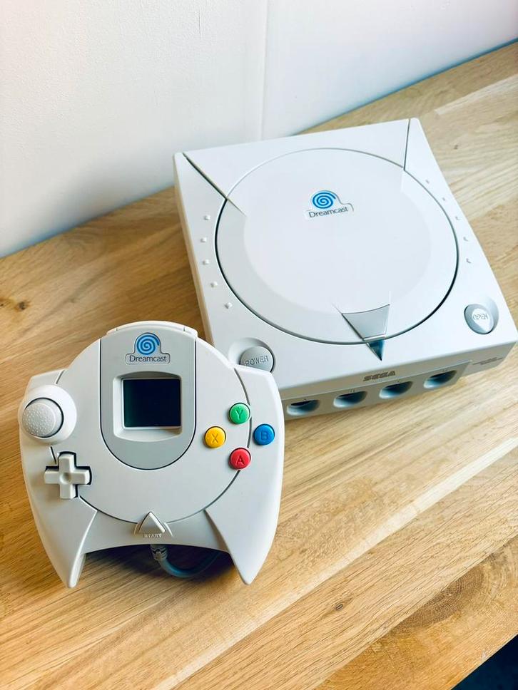 Sega Dreamcast GDEmu, Controller, VMU, Klokmodule, Scart, Spelcomputers en Games, Games | Sega, Gebruikt, Saturn of Dreamcast