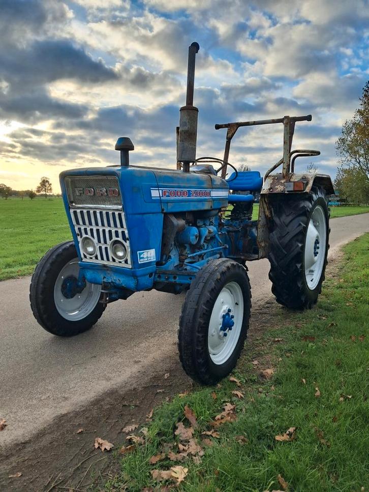 Ford 2000 met kenteken, Zakelijke goederen, Agrarisch | Tractoren, 5000 tot 7500, Ford, tot 80 Pk, Gebruikt, Ophalen of Verzenden