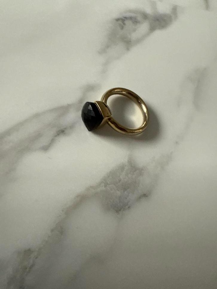 Qudo Gouden Ring met Zwarte Edelsteen, Sieraden, Tassen en Uiterlijk, Ringen, Gebruikt, Dame, 17 tot 18, Goud, Met edelsteen, Ophalen of Verzenden