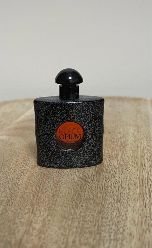 Yves Saint Laurent Black Opium Eau de Parfum miniatuur 7,5ml, Verzamelen, Parfumverzamelingen, Nieuw, Miniatuur, Ophalen of Verzenden