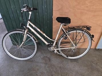 Damesfiets - 28 inch - 50 EUR beschikbaar voor biedingen