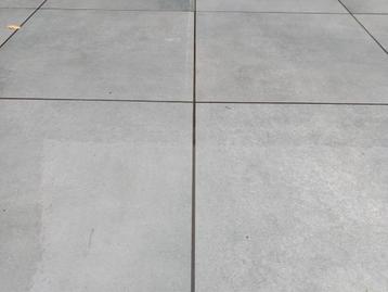 Keramische tegels afm 60x60x4, keramiek op beton  beschikbaar voor biedingen