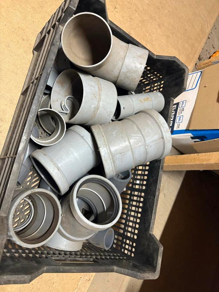 Partij PVC bochten en schuifmoffen, Doe-het-zelf en Verbouw, Buizen en Afvoer, Gebruikt, Bochten, Pvc, Minder dan 2 meter, 40 tot 60 mm