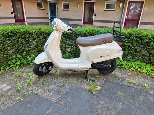 Speciale Edition Senzo Rivalux 25km zeer nette staat 2018, Fietsen en Brommers, Snorfietsen en Snorscooters, Zo goed als nieuw