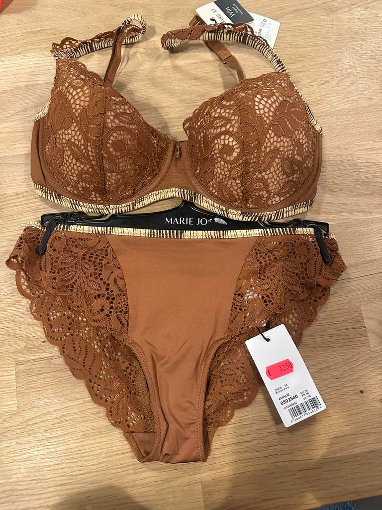 Marie Jo bh 70D slip 36 NIEUW!! Set nu €35, Ophalen of Verzenden, Setje