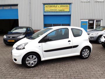 Toyota Aygo 1.0-12V Access airco beschikbaar voor biedingen