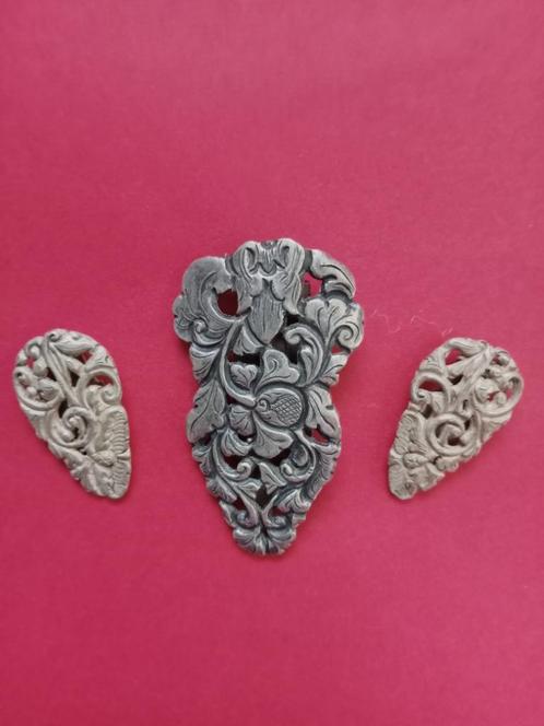 Mooie Zilveren Djokja Clips, Sieraden, Tassen en Uiterlijk, Antieke sieraden, Overige typen, Zilver, Verzenden