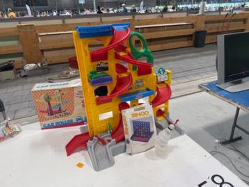 kinderspeelgoed garage zonder autos beschikbaar voor biedingen