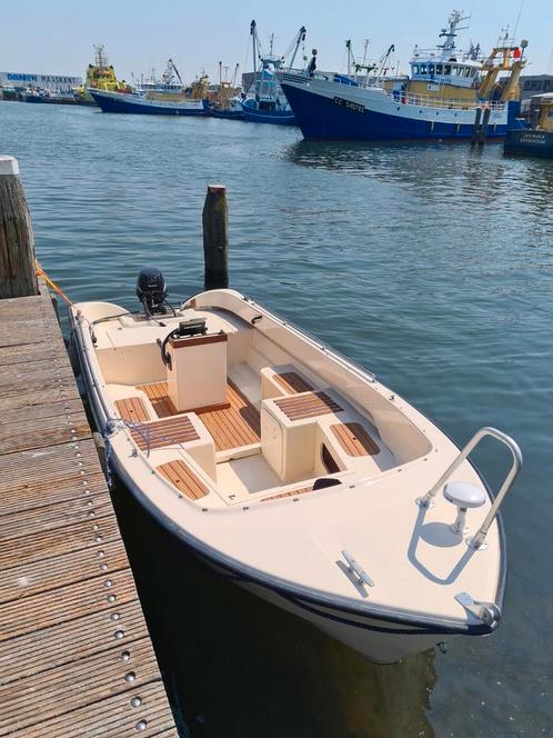 Crescent incl 15pk Suzuki 4 takt elektr startend, Watersport en Boten, Sloepen, Zo goed als nieuw, 10 tot 30 pk, 3 tot 6 meter