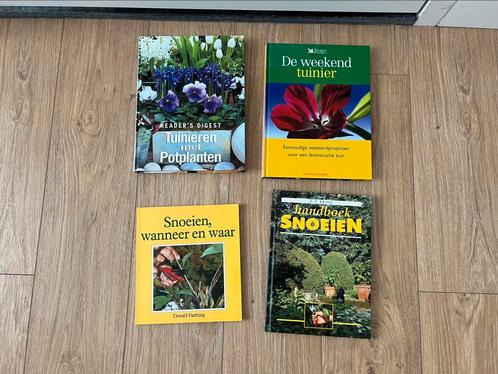 Vier tuin boeken, Boeken, Natuur, Gelezen, Bloemen, Planten en Bomen, Ophalen of Verzenden