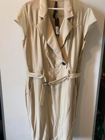 ZIP73 jurk XXL (mt 46) beschikbaar voor biedingen
