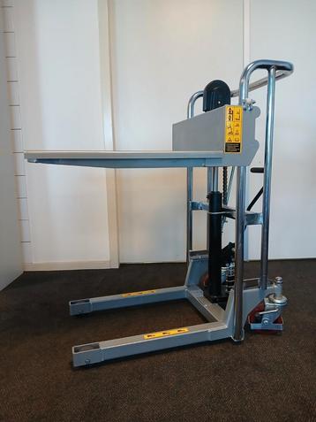 ST400-850, ministapelaar/heffer/lifter, showroommodel  beschikbaar voor biedingen