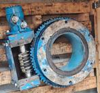 Draaikrans zuig arm mesttank, Ophalen, Veehouderij, Gewasbescherming en Bemesting