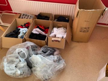 Partij nieuwe sportkleding heren/ dames ca 240 stuks beschikbaar voor biedingen