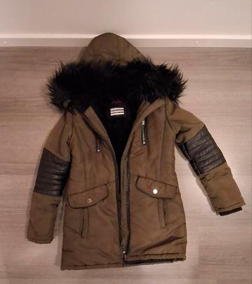 Stoere groene jas mt 146/152 beschikbaar voor biedingen
