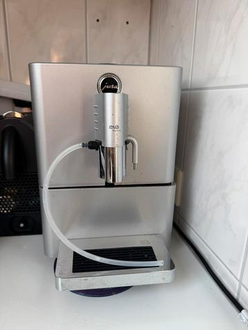 Jura ena 9, werkt wel maar zit een defect in beschikbaar voor biedingen