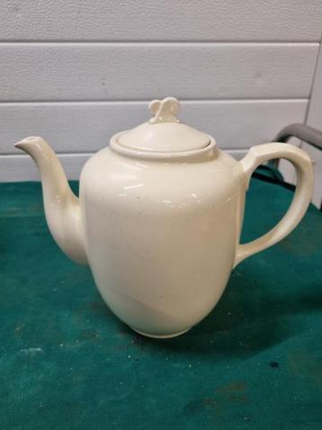 theekan societe creamique maestricht vintage beschikbaar voor biedingen