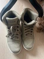 Adidas Sneakers Olijf Maat 44, Ophalen of Verzenden, Zo goed als nieuw, Overige kleuren, Sneakers of Gympen