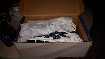 Asics hardloop 80kg nieuw in de doos geschikt v mt 39 beschikbaar voor biedingen