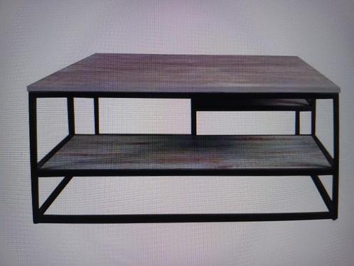 Zeer unieke salontafel van gerecycled hout100 x 100 cm, Huis en Inrichting, Tafels | Salontafels, Minder dan 50 cm, 50 tot 100 cm