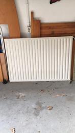 Grote radiator 130 x 90 cm, Doe-het-zelf en Verbouw, Verwarming en Radiatoren, Gebruikt, Radiator, Ophalen of Verzenden, 60 tot 150 cm