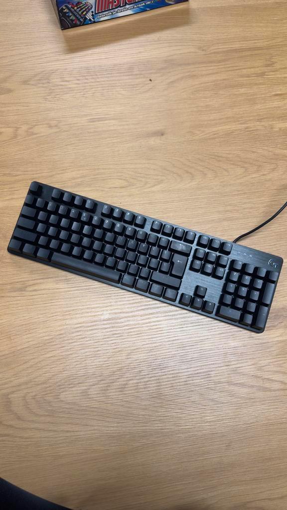2x Logitech G413 SE Mechanisch Toetsenbord, Computers en Software, Toetsenborden, Zo goed als nieuw, Qwerty, Bedraad, Gaming toetsenbord