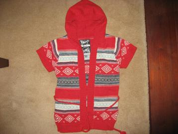 nieuw rood D-zine vest, korte mouw en capuchon, mt 140/146 beschikbaar voor biedingen