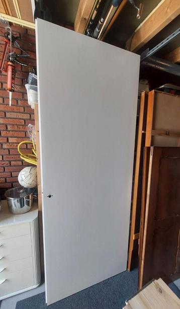 Svedex binnendeur opdek 2315x88 wit met loopslot nieuwstaat  beschikbaar voor biedingen