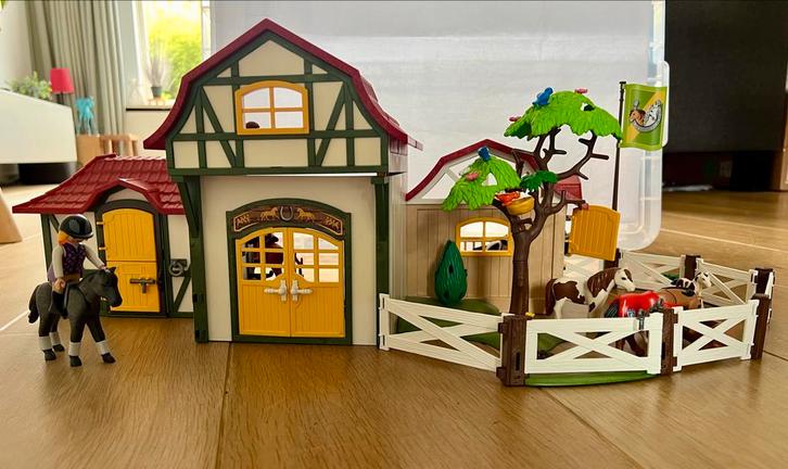 Playmobil Country Boerderij met Paarden 6926, Kinderen en Baby's, Speelgoed | Playmobil, Zo goed als nieuw, Complete set, Ophalen of Verzenden