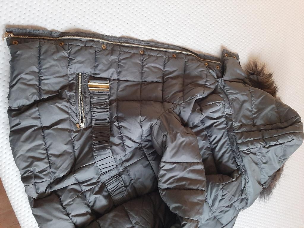 Mooi grijs winterjack, Kleding | Dames, Jassen | Winter, Gedragen, Maat 42/44 (L), Grijs, Verzenden