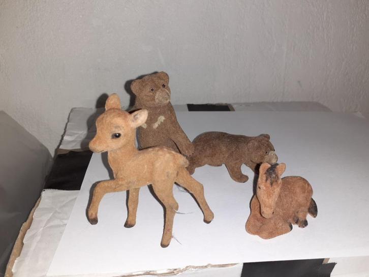 Vilt beestjes, 4x hert, beer, Verzamelen, Dierenverzamelingen, Gebruikt, Beeldje of Figuurtje, Overige soorten, Ophalen of Verzenden