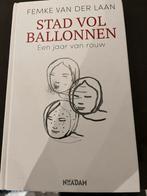 Femke van der Laan - Stad vol ballonnen, Ophalen of Verzenden, Zo goed als nieuw, Nederland, Femke van der Laan