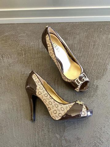 J308 Guess maat 36 pumps schoenen hak leer d-bruin+beige beschikbaar voor biedingen