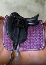 Letek dressuur  zadel zo goed als nieuw 17inch, Dieren en Toebehoren, Paarden en Pony's | Zadels, Ophalen of Verzenden, Zo goed als nieuw