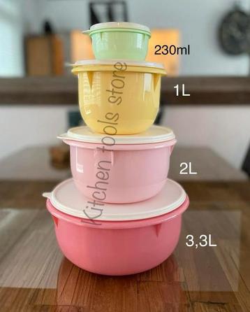 Tupperware set beslagkommen mixkom deegkom schudkom mengkom beschikbaar voor biedingen