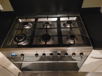 Smeg Gasfornuis met Oven beschikbaar voor biedingen