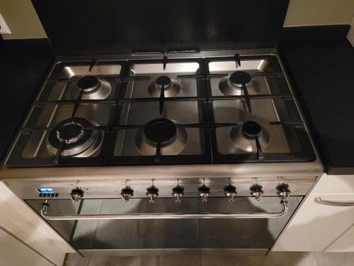 Smeg Gasfornuis met Oven, Witgoed en Apparatuur, Fornuizen, Gebruikt, Vrijstaand, Gas, 5 kookzones of meer, 90 tot 95 cm, 60 cm of meer