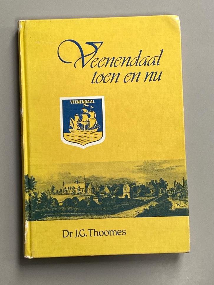 Veenendaal toen en nu (1982), Boeken, Geschiedenis | Stad en Regio, Zo goed als nieuw, 20e eeuw of later, Ophalen of Verzenden